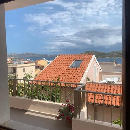 La Casa Di Eli Apartman *